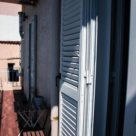 Apartamento Le Tre Pietre Del Vesuvio Pompeya Exterior foto